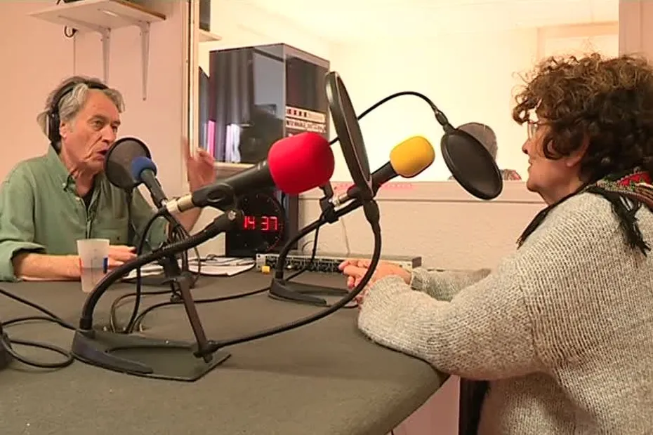 France 3 : À Alès, le mécénat local donne un coup de pouce à la Radio Grille Ouverte